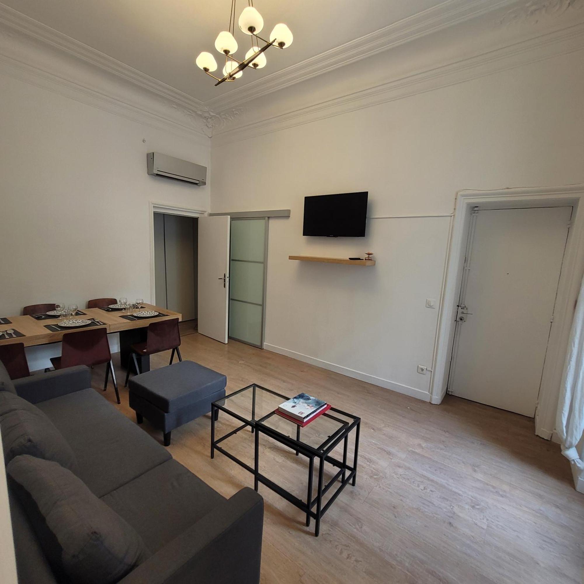 Bel Appartement Champs Elysees Avec 2 Chambres Paris Bagian luar foto