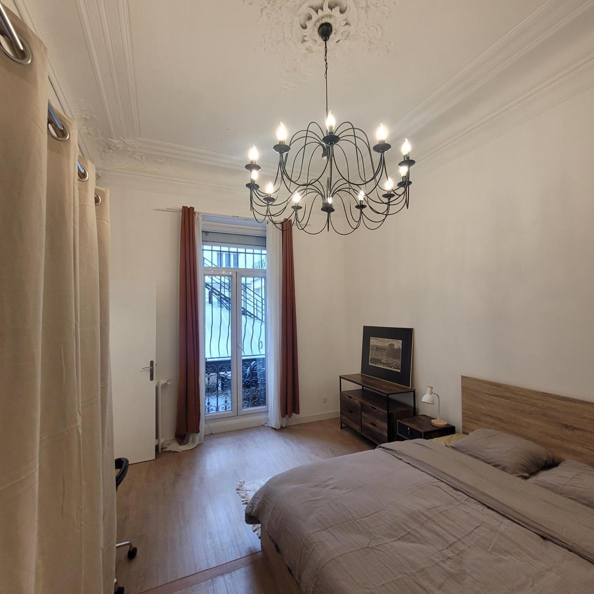 Bel Appartement Champs Elysees Avec 2 Chambres Paris Bagian luar foto